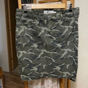 Torrid stretch denim pencil skirt